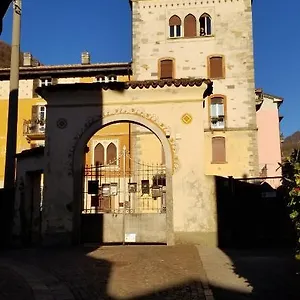 Bella Alda Beautiful Castle Penthouse Appartamento