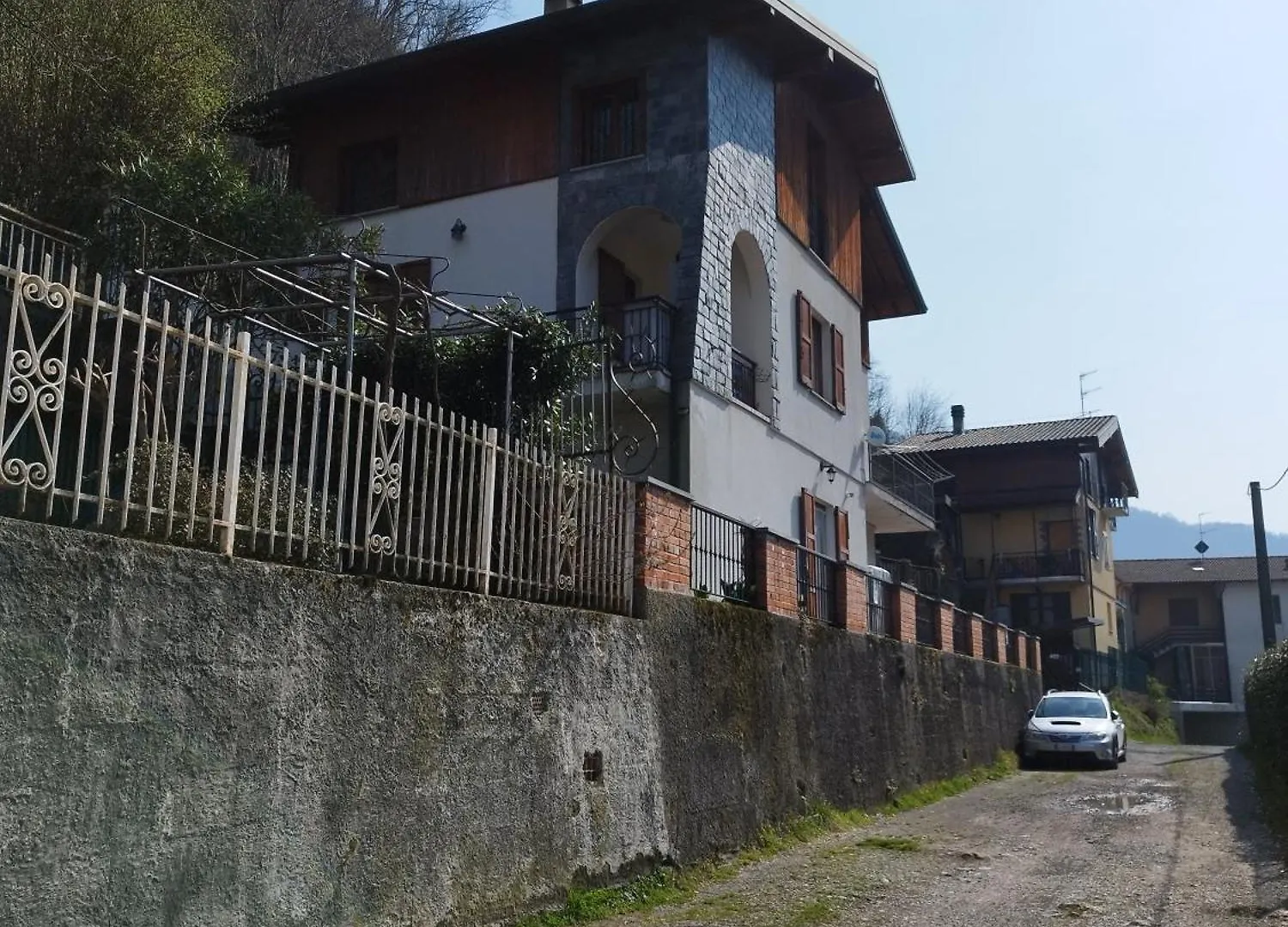 B&B I Ghiri Canzo Italy