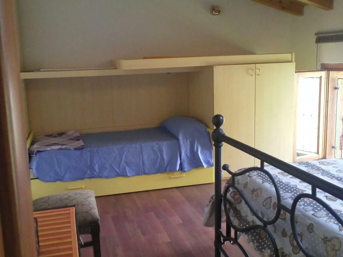 B&B I Ghiri Canzo Bed & Breakfast